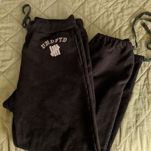 Undefeated sweatpants